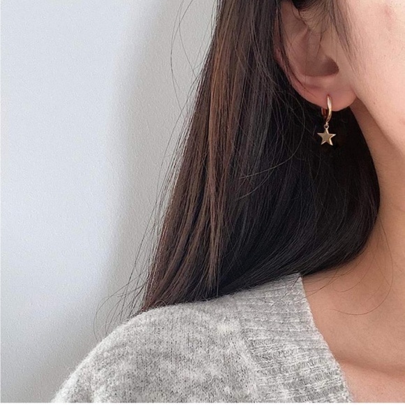 Gold 14k Gold Plated Star Hoop Earrings - Picture 3 of 3